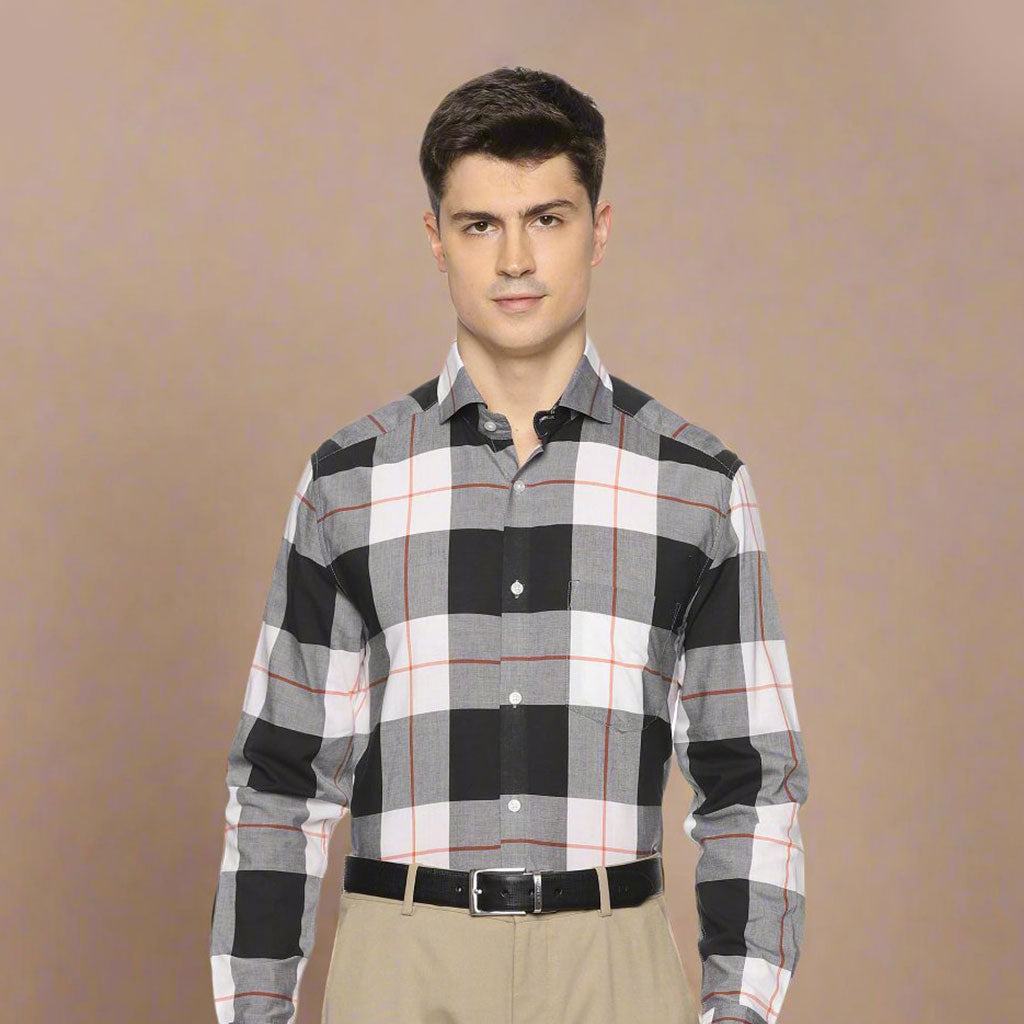 Maverick Cotton Check Shirt In White & Black Maverick Cotton Check Shirt In White & Black