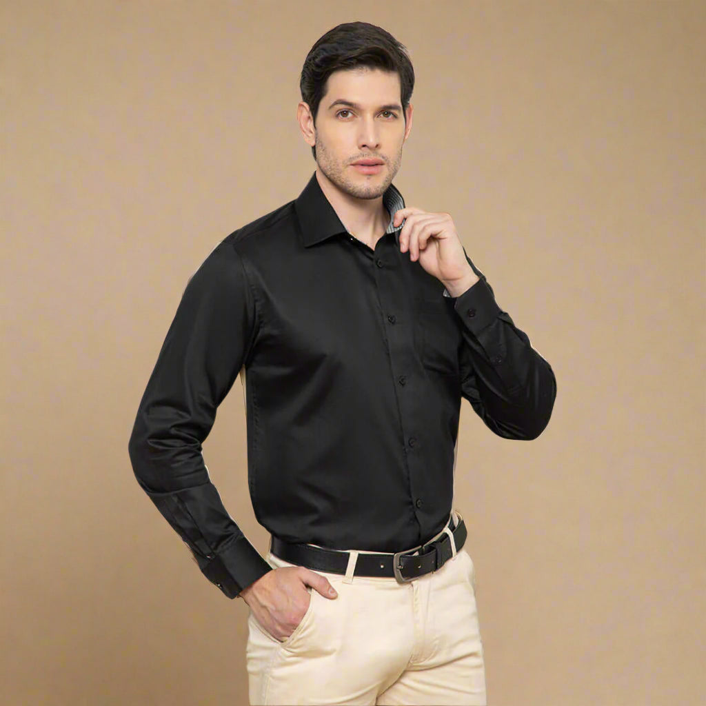Vintage Black Shirt with Houndstooth Vintage Black Shirt with Houndstooth