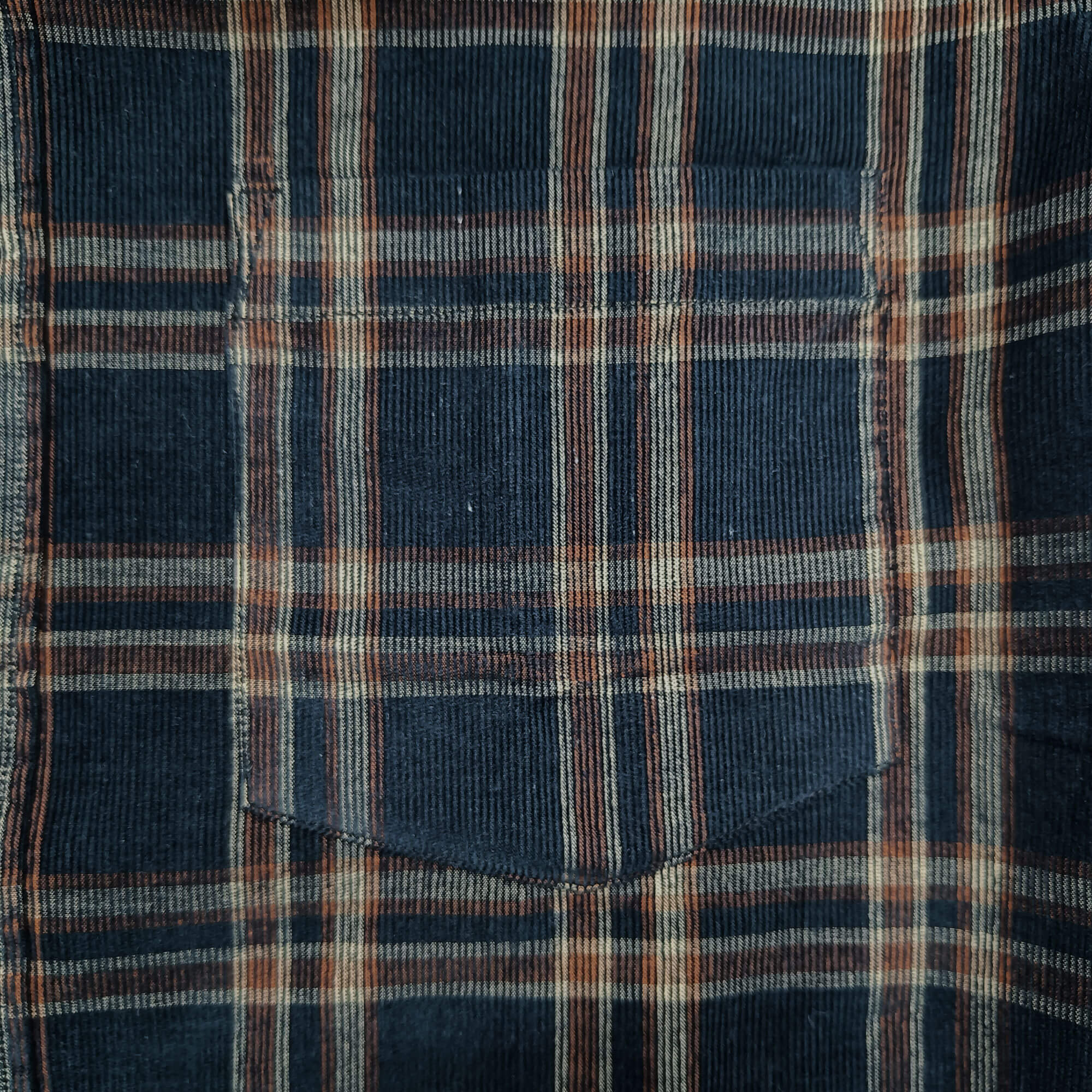 CRUISE CHECKS CORDUROY SHIRT IN NAVY