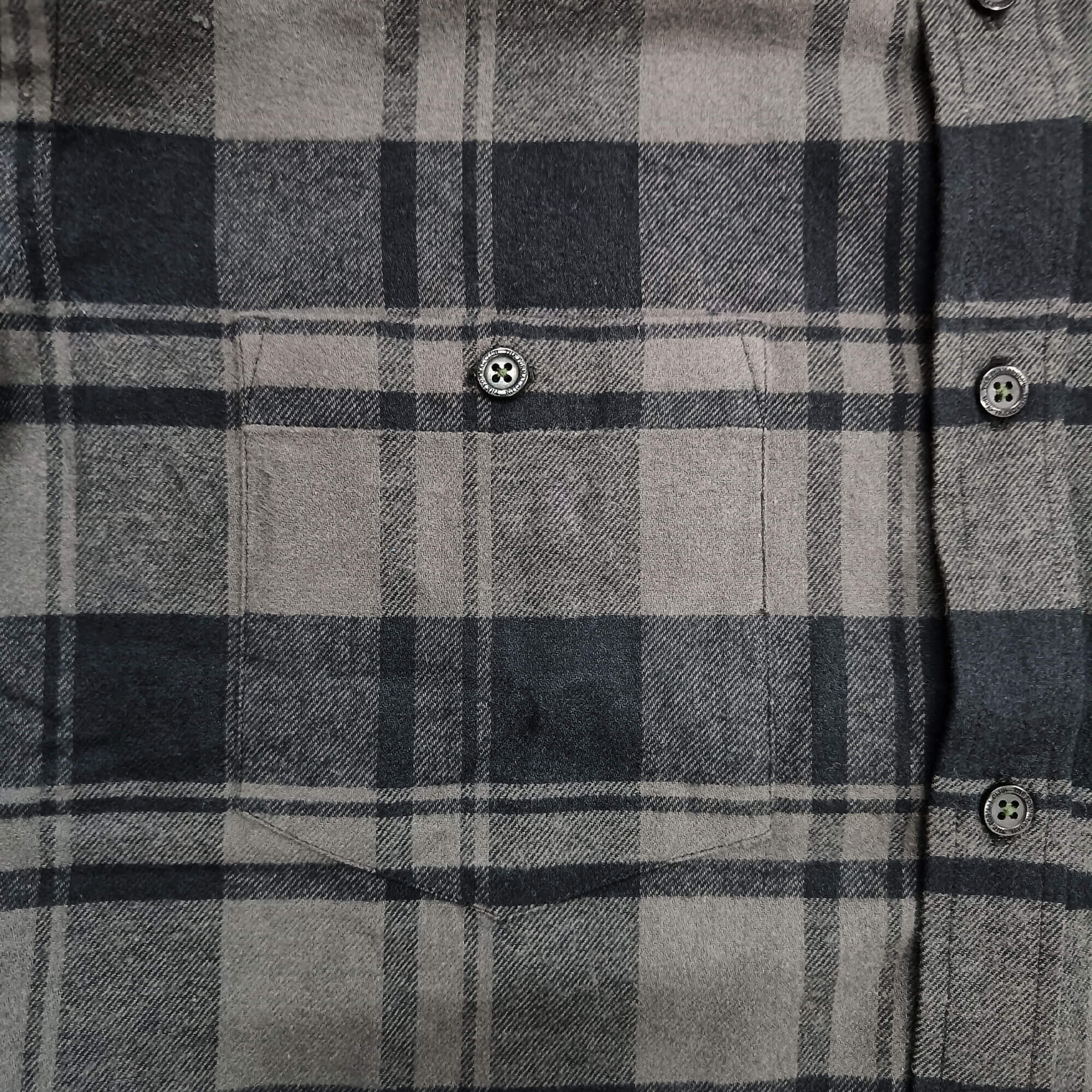 LUMBER FLANNEL CHECK SHIRT IN ASH GREY