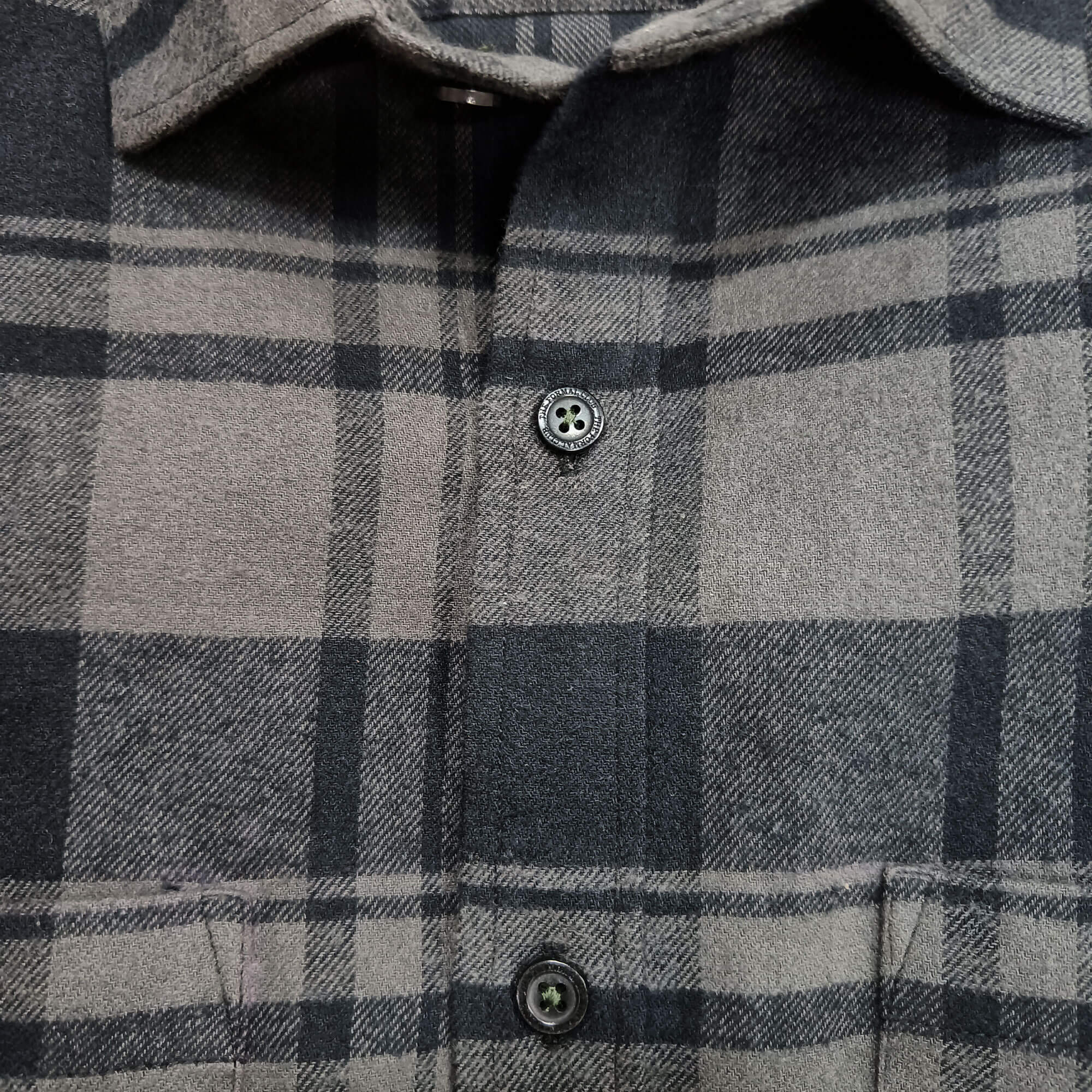 LUMBER FLANNEL CHECK SHIRT IN ASH GREY