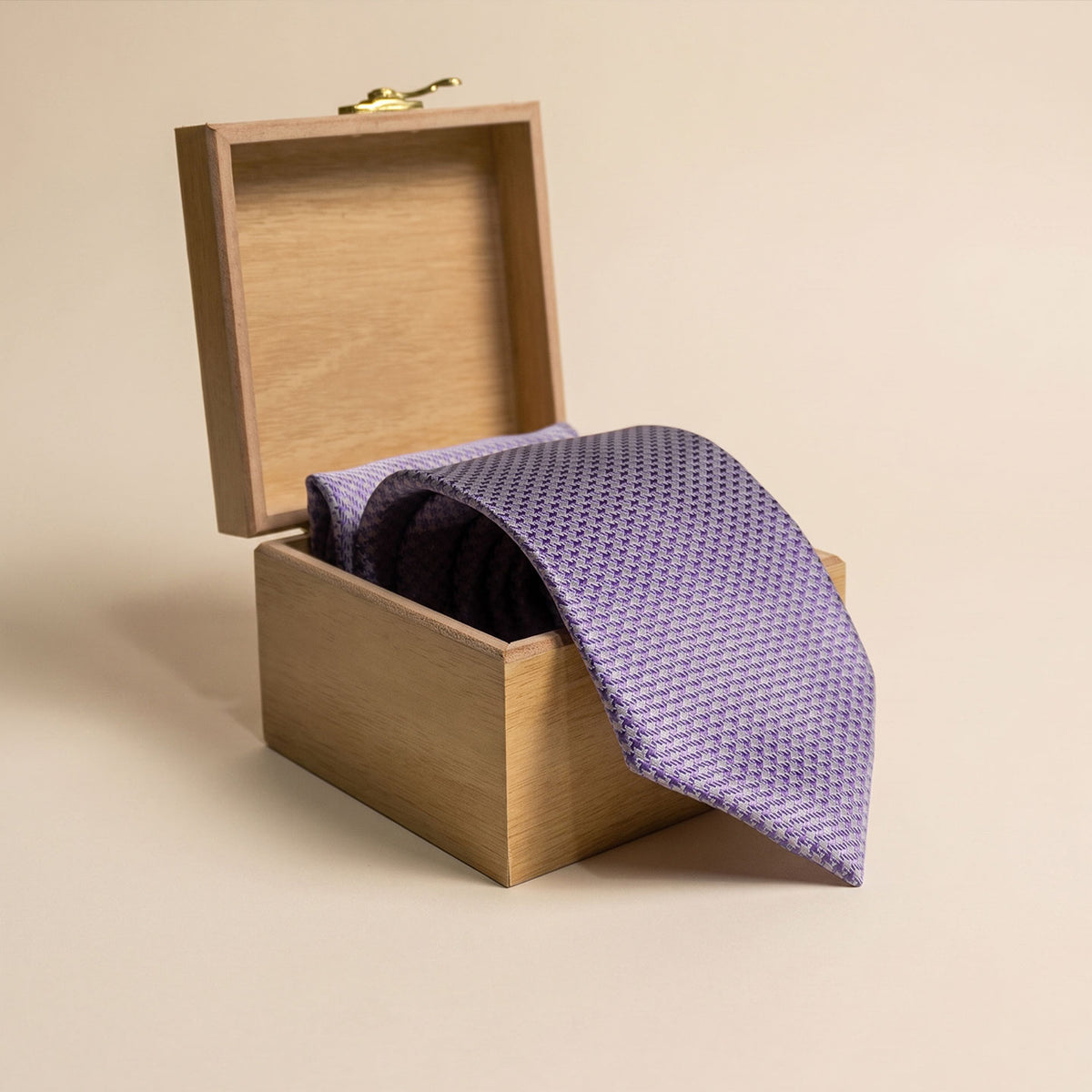 Houndstooth Handmade Tie & Pocket Square in Lilac/Grey
