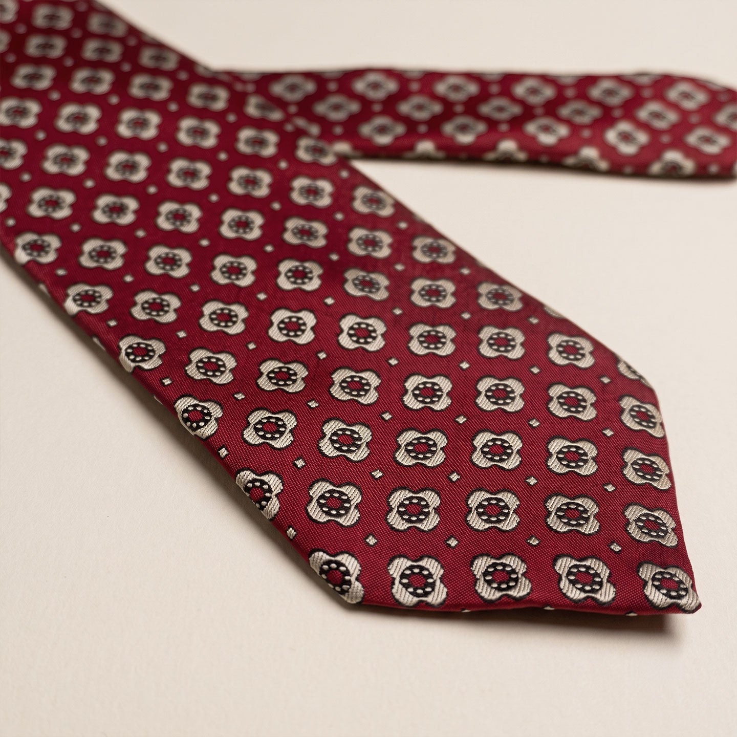 Majestic Petals Handmade Tie & Pocket Square in Red/Ecru